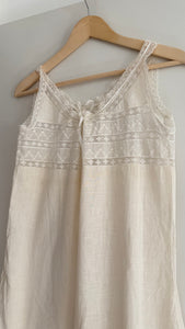 Edwardian cotton step in