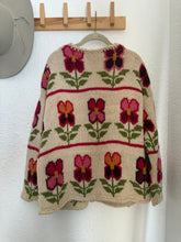 Load image into Gallery viewer, Vintage floral cardigan
