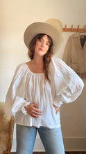 Load image into Gallery viewer, Vintage poet sleeve cotton top
