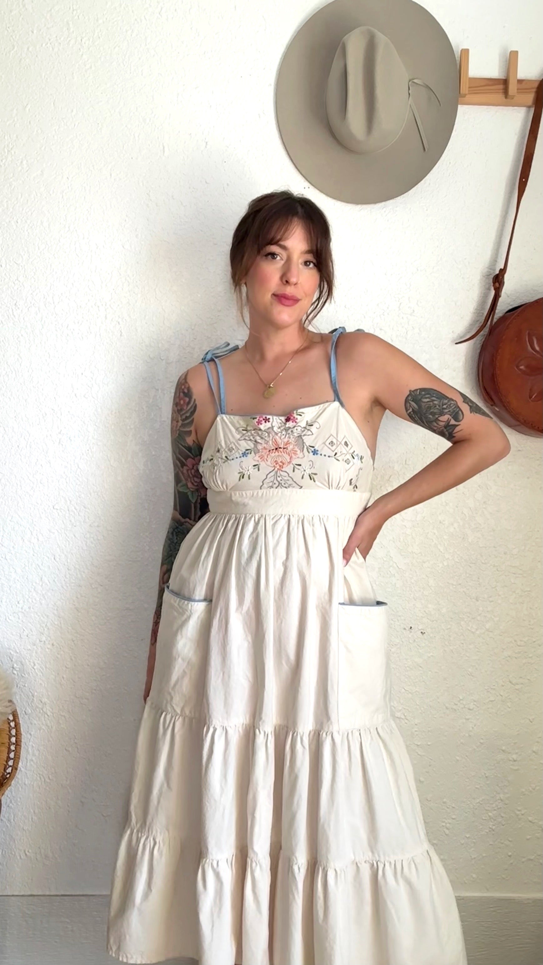 ワンピース 70s vintage embroidery maxi dress Vintage 70s embroidered maxi – The Wild Rose Vintage