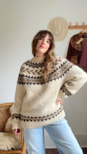 Load image into Gallery viewer, Vintage wool sweater
