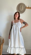Load image into Gallery viewer, Vintage white dress
