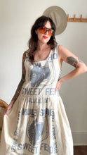 Load image into Gallery viewer, Vintage mule shoe sweet feed dress

