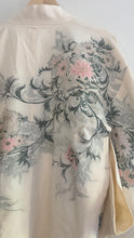 Load image into Gallery viewer, Vintage silk Haori kimono
