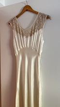 Load image into Gallery viewer, 1930s 2 piece dressing gown
