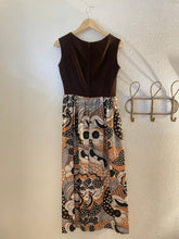 Load image into Gallery viewer, Vintage 1960s groovy dress
