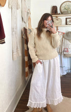 Load image into Gallery viewer, Vintage wool sweater
