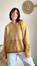Load image into Gallery viewer, Vintage mohair sweater

