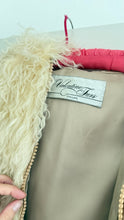 Load image into Gallery viewer, Vintage shearling hooded coat
