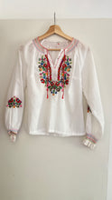 Load image into Gallery viewer, Vintage embroidered cotton top
