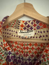 Load image into Gallery viewer, Vintage 60s floral dress
