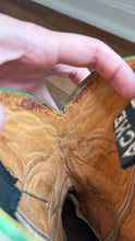Load image into Gallery viewer, Vintage 1940s 50s acme boots-size 7
