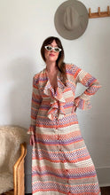 Load image into Gallery viewer, Vintage 60s floral dress
