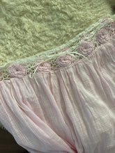 Load image into Gallery viewer, Edwardian cotton crochet rose step in
