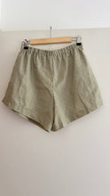 Load image into Gallery viewer, Signature Collection-Striped cotton shorts
