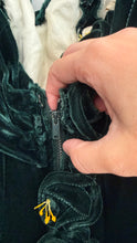 Load image into Gallery viewer, 1930s emerald green silk gown
