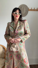 Load image into Gallery viewer, 1930s Sandora kaleidoscope dressing gown / robe
