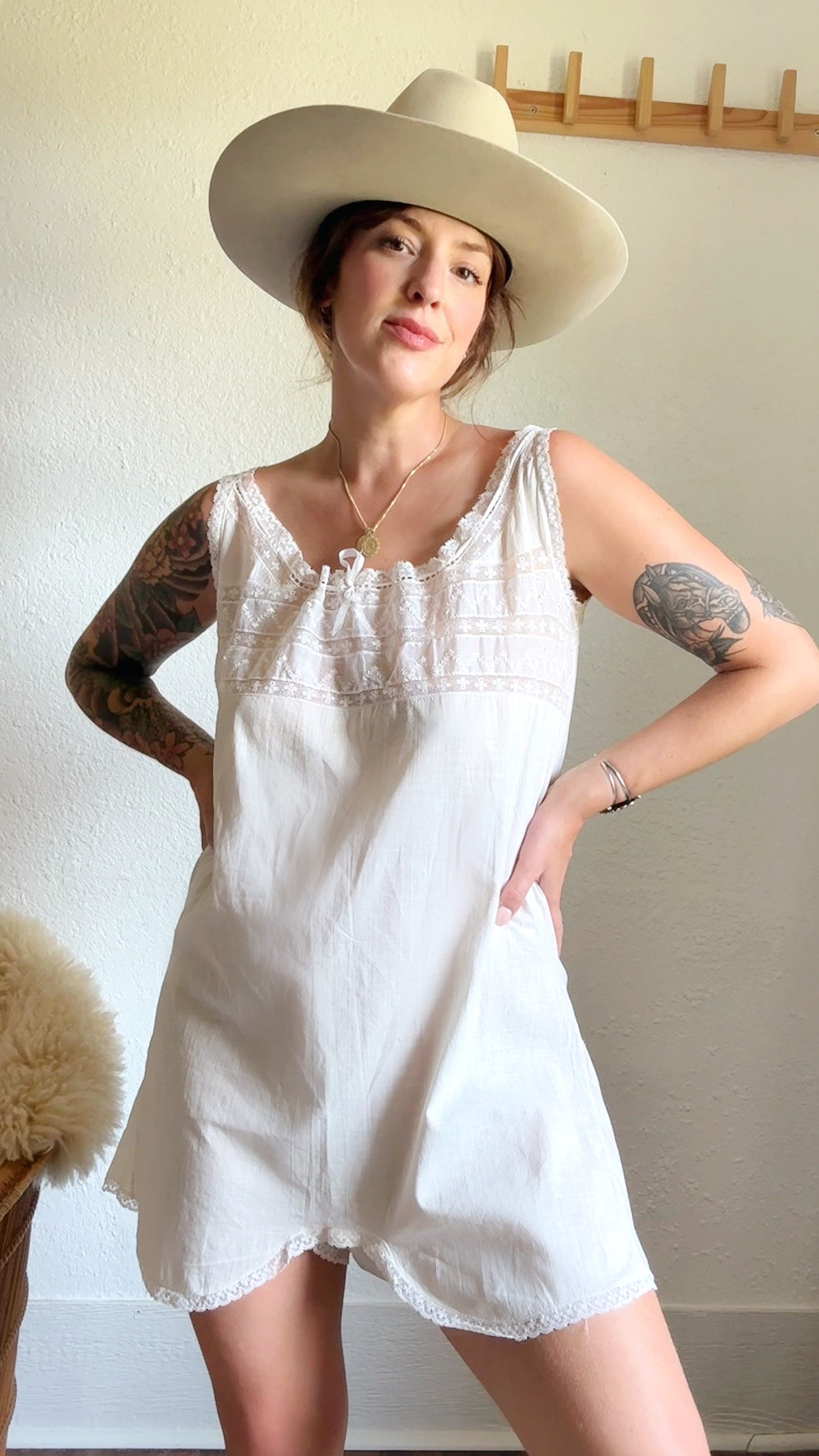 Edwardian cotton step in
