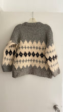 Load image into Gallery viewer, Vintage wool sweater
