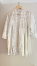 Load image into Gallery viewer, Vintage Mexican cotton blouse
