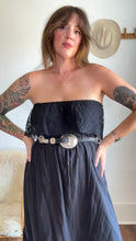 Load image into Gallery viewer, Vintage Tony Lama engraved concho belt
