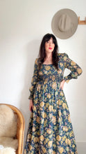 Load image into Gallery viewer, Vintage 70s floral maxi dress
