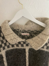 Load image into Gallery viewer, Vintage wool checkered sweater
