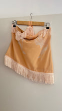 Load image into Gallery viewer, Fringe halter top
