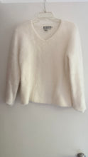 Load image into Gallery viewer, Vintage angora sweater
