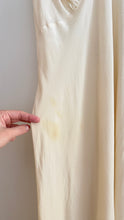 Load image into Gallery viewer, 1930s cream silk dress
