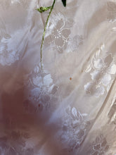 Load image into Gallery viewer, Vintage 1940s silk brocade kimono
