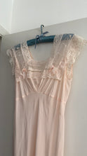 Load image into Gallery viewer, 1930s lace slip dress
