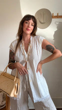 Load image into Gallery viewer, Vintage 70s deadstock tooled leather purse
