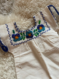 Vintage embroidered baby dress / 0-3 months