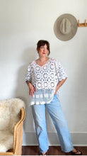 Load image into Gallery viewer, Vintage 501 Levis
