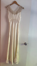 Load image into Gallery viewer, 1930s 2 piece dressing gown
