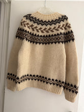 Load image into Gallery viewer, Vintage wool sweater
