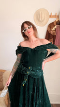 Load image into Gallery viewer, 1930s emerald green silk gown
