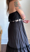 Load image into Gallery viewer, Vintage Tony Lama engraved concho belt
