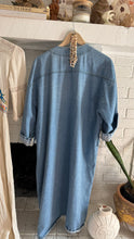 Load image into Gallery viewer, Vintage 90s denim duster
