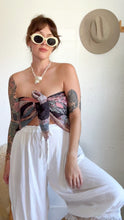Load image into Gallery viewer, Larger shell necklace
