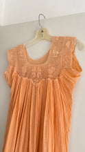 Load image into Gallery viewer, Vintage cotton gauze dress

