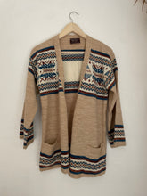 Load image into Gallery viewer, Vintage 70s cardigan
