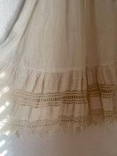 Load image into Gallery viewer, Vintage Edwardian skirt
