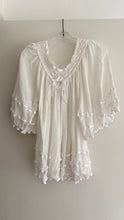 Load image into Gallery viewer, Vintage cotton gauze bell sleeve top
