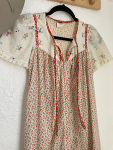 Vintage floral house dress
