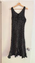 Load image into Gallery viewer, Vintage black floral 90s dress
