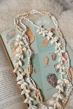 Load image into Gallery viewer, Vintage shell necklaces (2)
