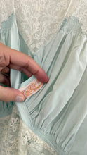 Load image into Gallery viewer, Vintage 1930s/40s blue gown
