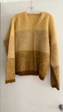 Load image into Gallery viewer, Vintage mohair sweater
